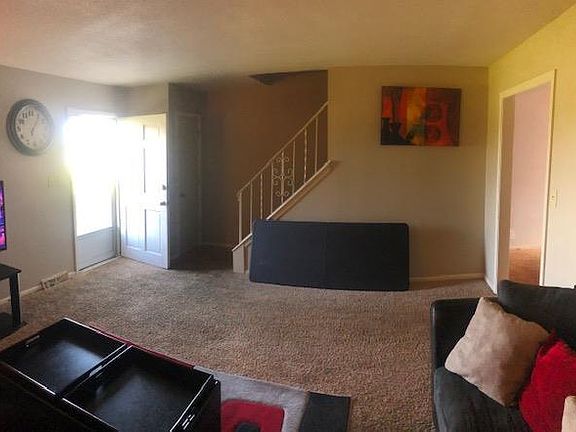 2nd image of 5905 E 127th St