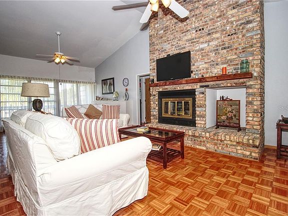 3rd image of 480 Palmetto Ave