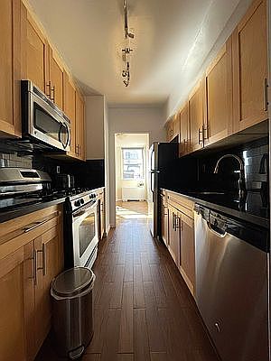 2nd image of 245 E 19th St APT 21B