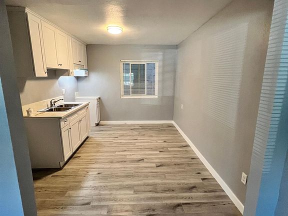 4th image of 5307 Maywood Ave #H