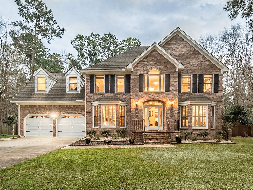 1st image of 309 King Charles Cir