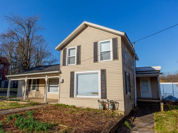 308 Days Ave, Buchanan, MI 49107