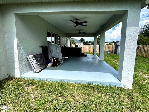 5th image of 6431 Castlewood Cir