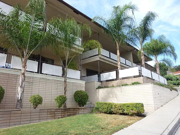 5th image of 1091 College View Dr APT E
