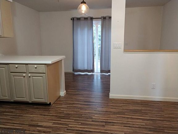 3rd image of 105 Riverstone Ln