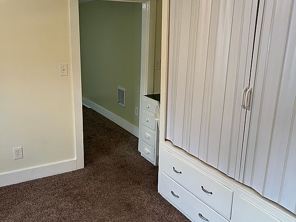 3rd image of 659 E 11th Ave