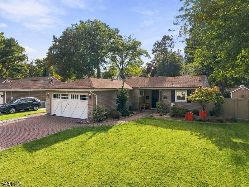 1st image of 59 Eagle Dr