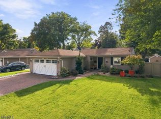 59 Eagle Dr, Emerson, NJ 07630