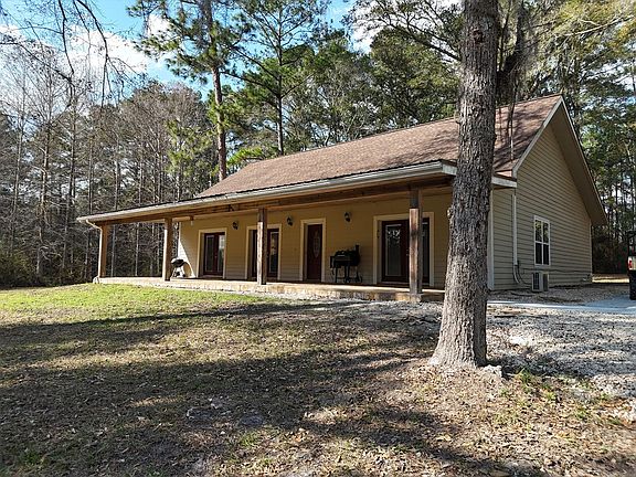 4th image of 415 Janes Ln