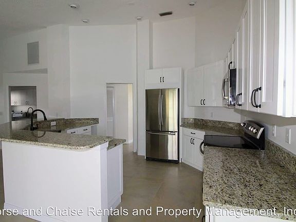 2nd image of 1519 Waterford Dr