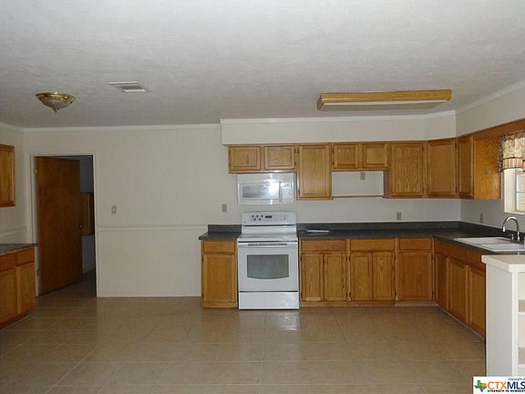 2nd image of 16 La Buena Vista Dr