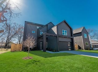 2706 Valentine St, Dallas, TX 75215