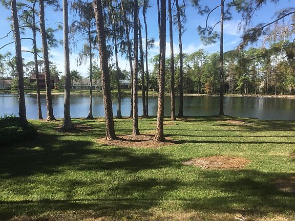 3rd image of 5801 Cypress Hollow Way