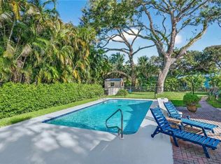 9535 Frangipani Dr, Vero Beach, FL 32963