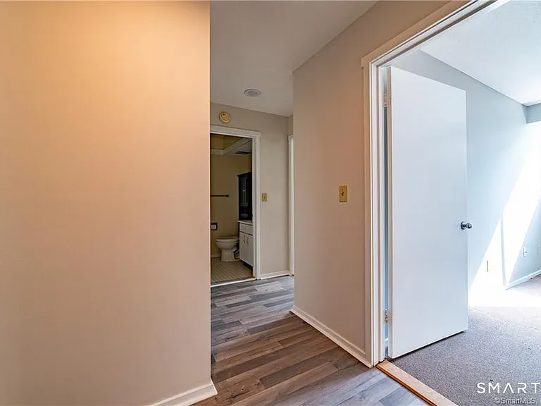 140 Woodvale Dr #E — Photo 11