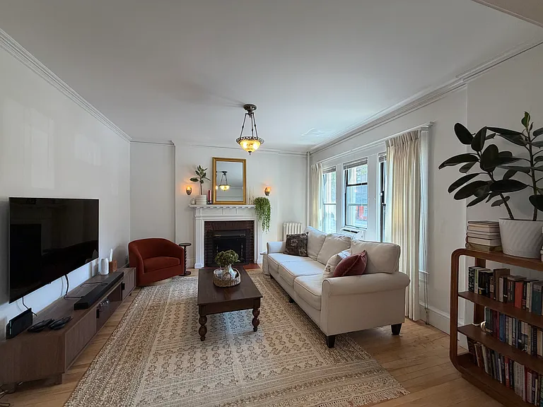 88 Prescott St — Photo 17