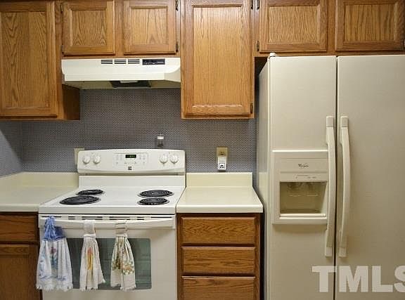 5th image of 97 Stone Hill Ct