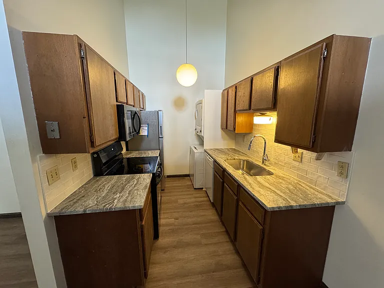 5815 C St #3B — Photo 3