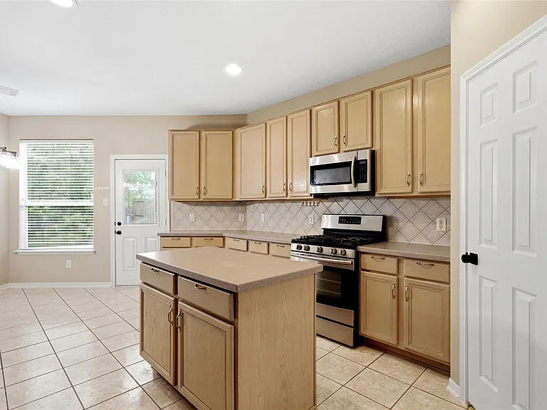 3711 Slocom Dr — Photo 14