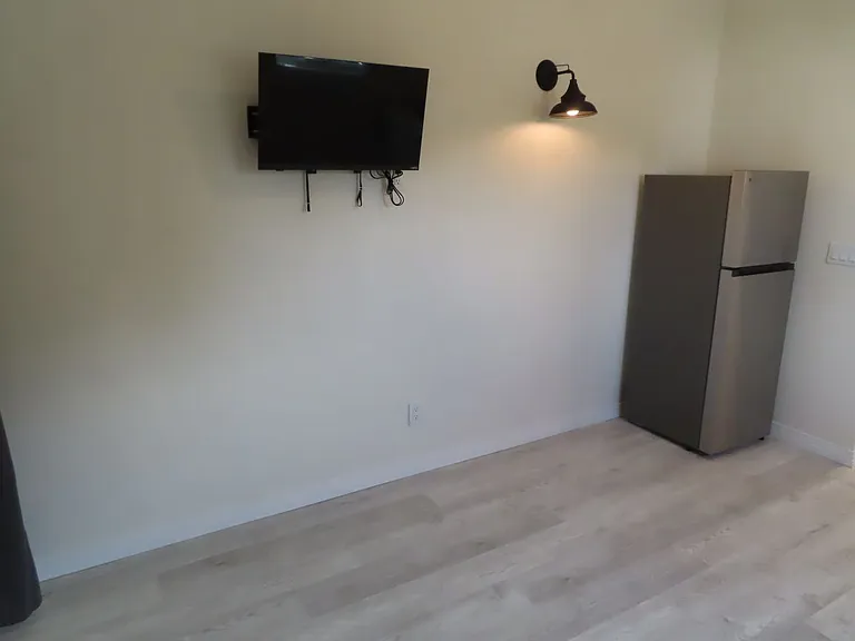 4851 Jessie Ave #E — Photo 7