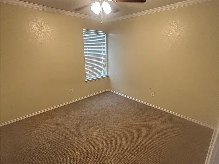 731 Abundance Ln — Photo 14