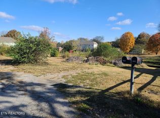 722 Auburn Dr, Maryville, TN 37801