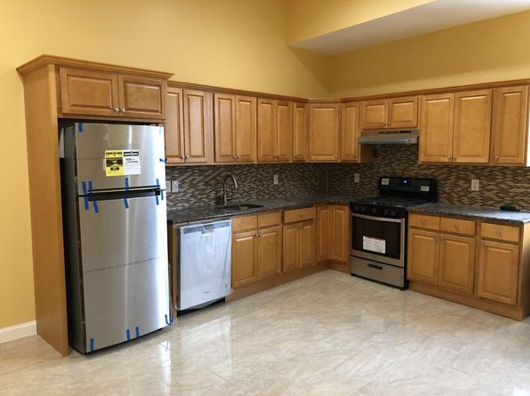 216 E Main St #2B