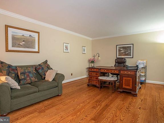 5th image of 23 Signal Hill Dr