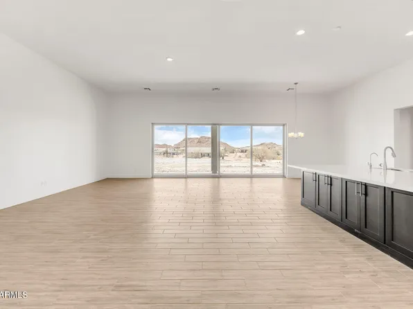 9195 W LIMESTONE MOUNTAIN Drive, Casa Grande, AZ 85194
