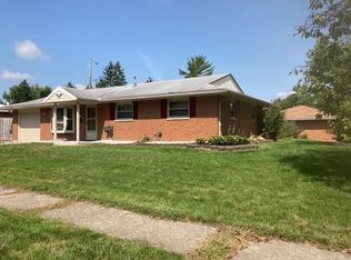 336 Brownstone Dr, Englewood, OH