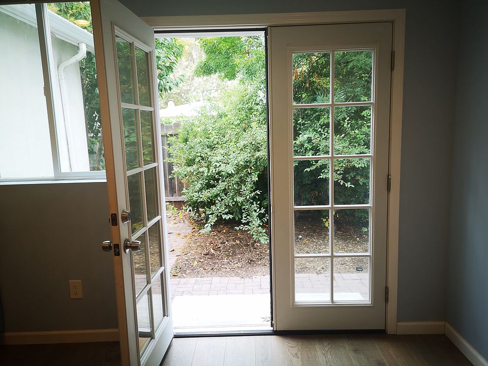 1st image of 685 Carolina Ave #202