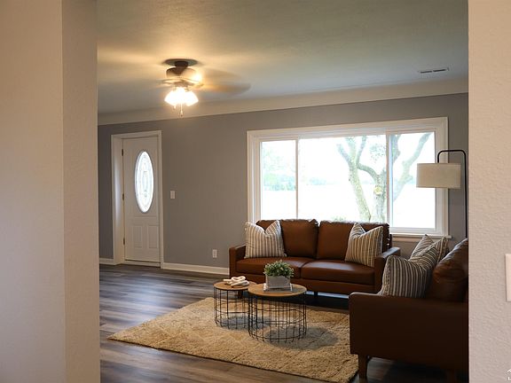 5th image of 163 E Sterns Rd
