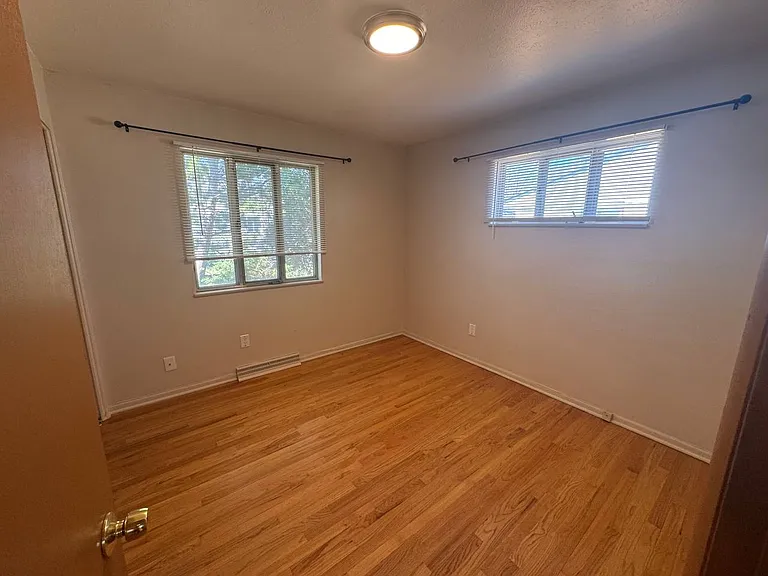 538 Racine St — Photo 15