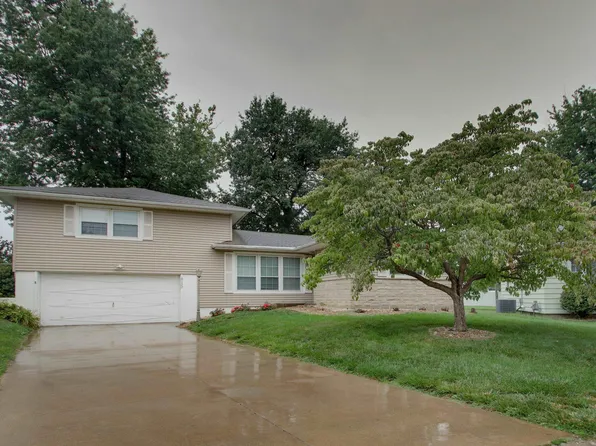 815 Christopher Ct, Quincy, IL 62305
