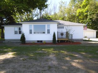 2011 W North Union Rd, Auburn, MI 48611