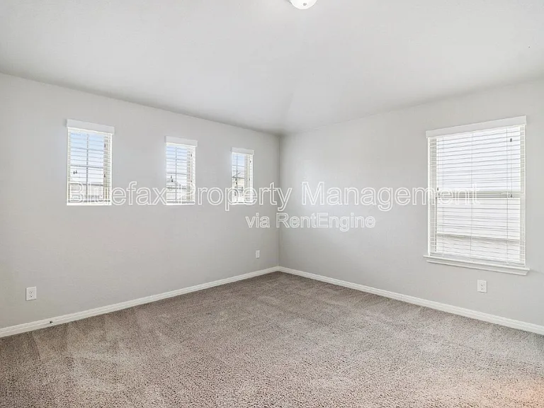 13840 Tribeca — Photo 33