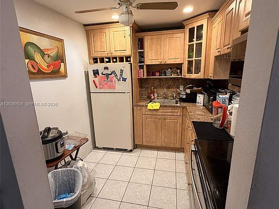 5th image of 9974 SW 88th St #1011