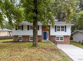 300 14th St, Crystal City, MO 63019