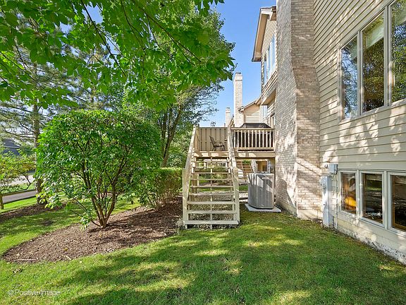 5th image of 26W176 Klein Creek Dr