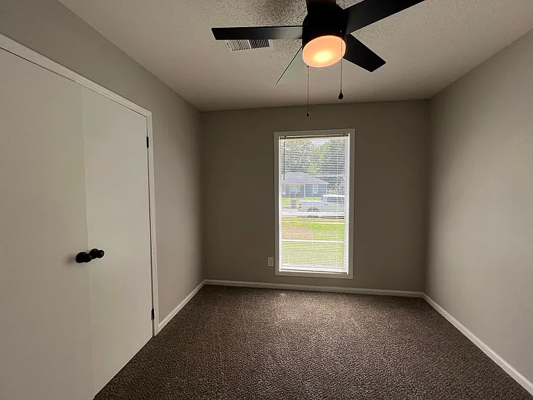 5275 Bradcliff St — Photo 12