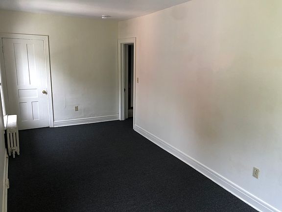3rd image of 119 N Willard St