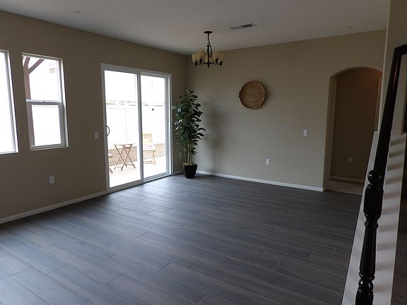 3rd image of 1233 Saturn Blvd