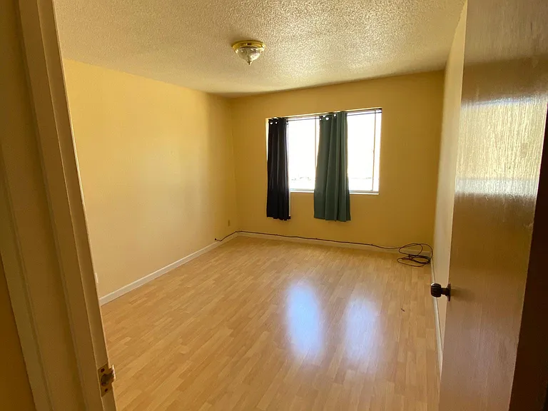 407 Cornell Ave #12 — Photo 21