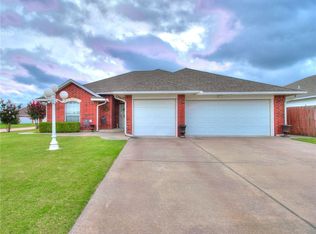 4000 Oakbrook Dr, Del City, OK 73115