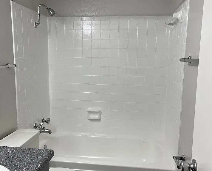 Juniper Springs Apartments — Photo 109