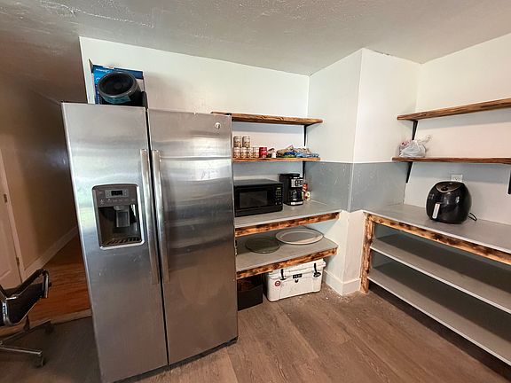 5th image of 1106 Riverwood Rd #4