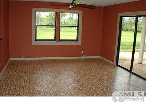 3rd image of 18040 W Sycamore Dr