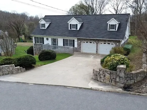 744 Stuffle St, Kingsport, TN 37660