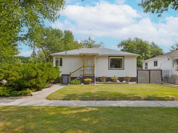 931 W 20th St S, Lethbridge, AB T1J 3K1