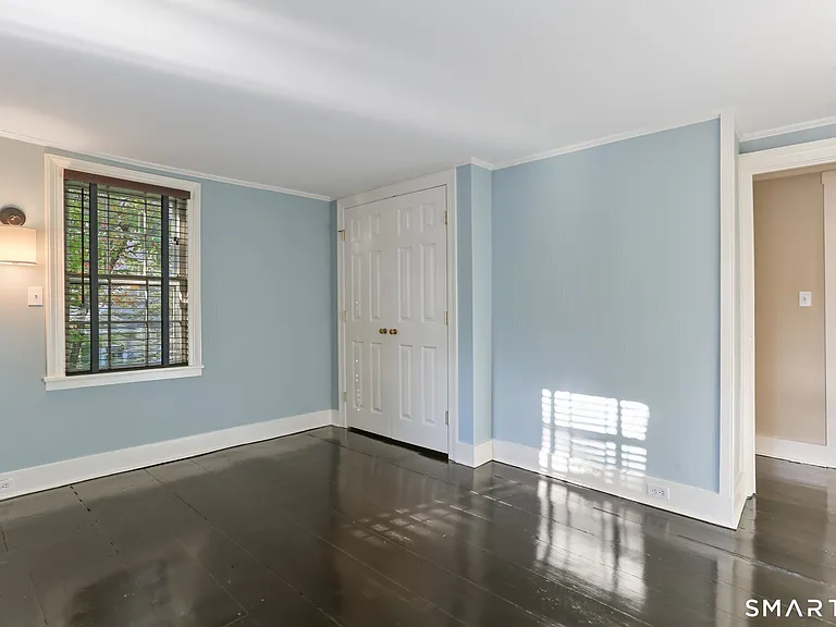 890 Silvermine Rd — Photo 19